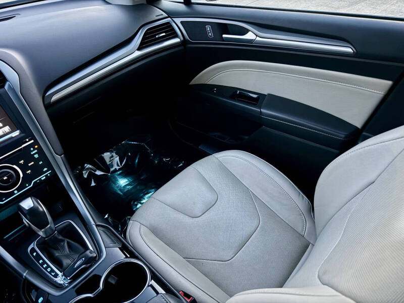 2014 Ford Fusion Hybrid Titanium