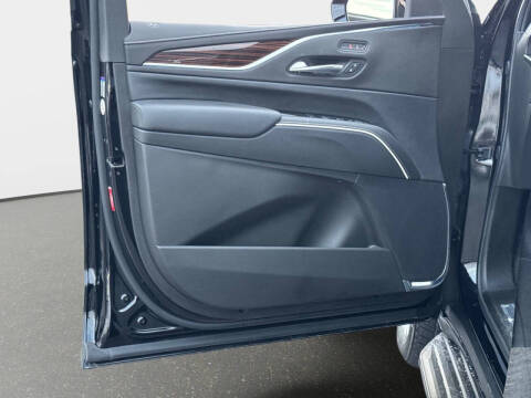 2024 Cadillac Escalade Luxury