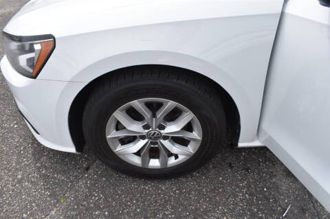 2018 Volkswagen Passat 2.0T S