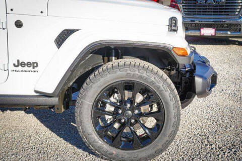 2025 Jeep Gladiator NightHawk