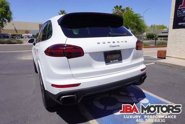 2017 Porsche Cayenne Platinum Edition