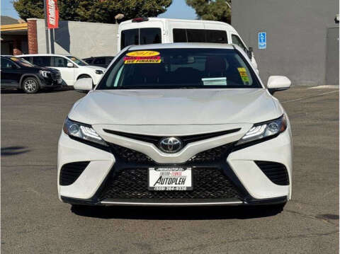 2019 Toyota Camry for sale at Armando Auto Sales in Fresno CA