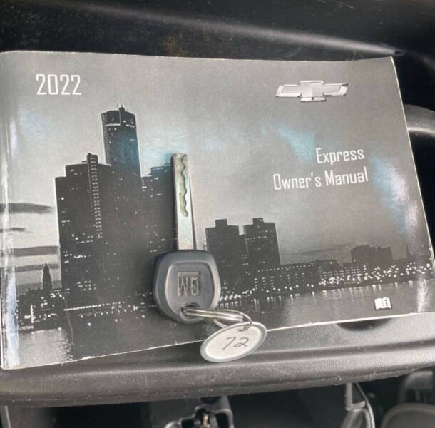 2022 Chevrolet Express 2500