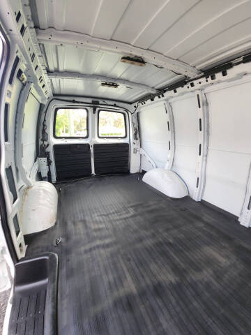 2016 Chevrolet Express 2500