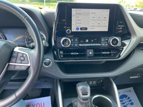 2023 Toyota Highlander Hybrid LE