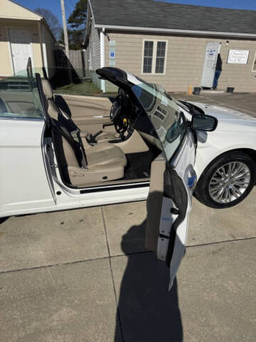 2011 Chrysler 200 Limited