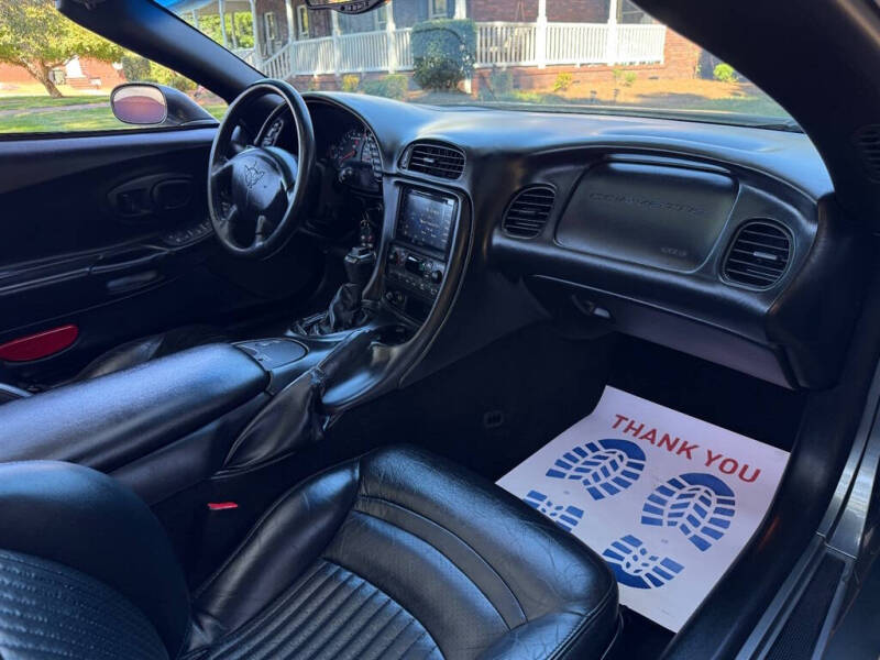 2004 Chevrolet Corvette