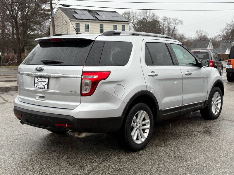 2015 Ford Explorer XLT photo 6