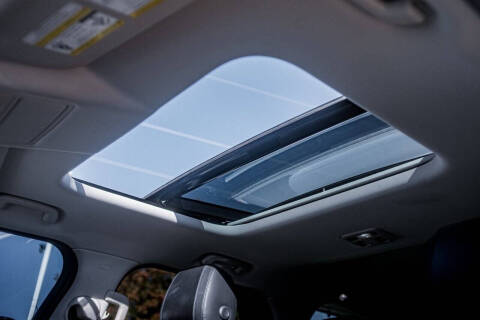 2020 Land Rover Discovery SE