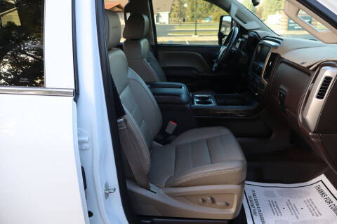 2015 GMC Sierra 2500HD Denali