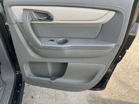 2017 Chevrolet Traverse LS