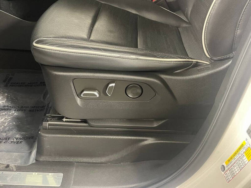 2022 Cadillac Escalade Premium Luxury