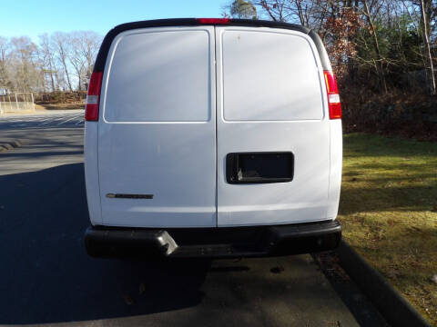 2017 Chevrolet Express 2500