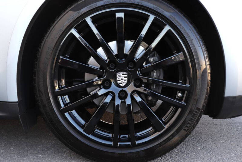 2019 Porsche Panamera 4
