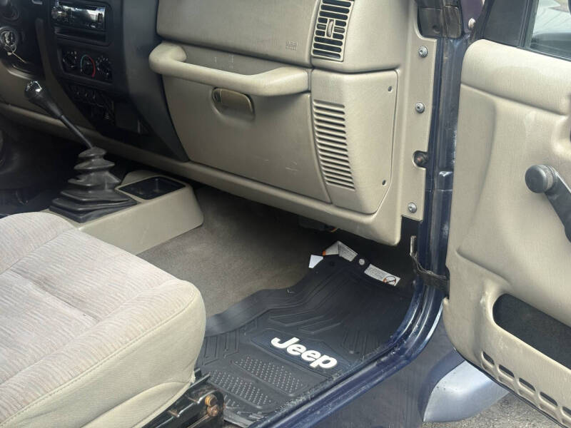 2004 Jeep Wrangler SE