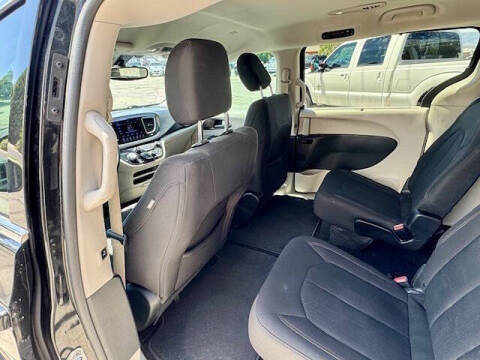 2017 Chrysler Pacifica Touring Plus