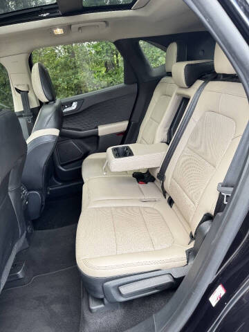 2020 Ford Escape SEL