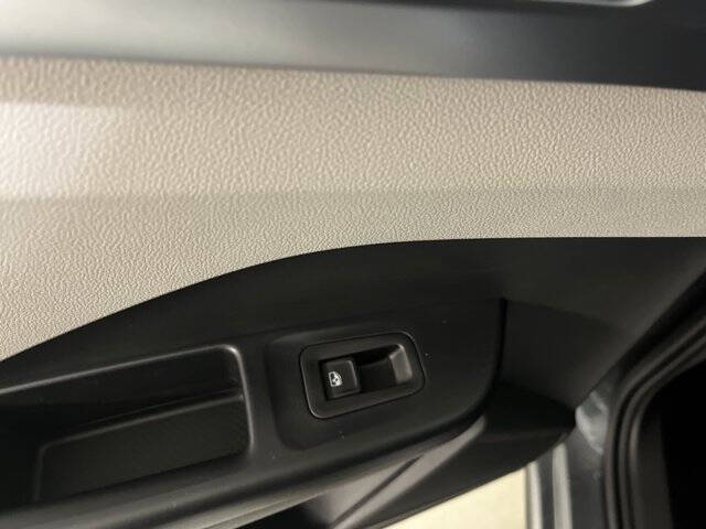 2026 Volkswagen Taos SE 4Motion