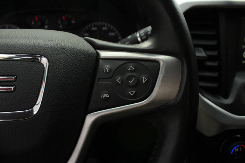2017 GMC Acadia SLE-2