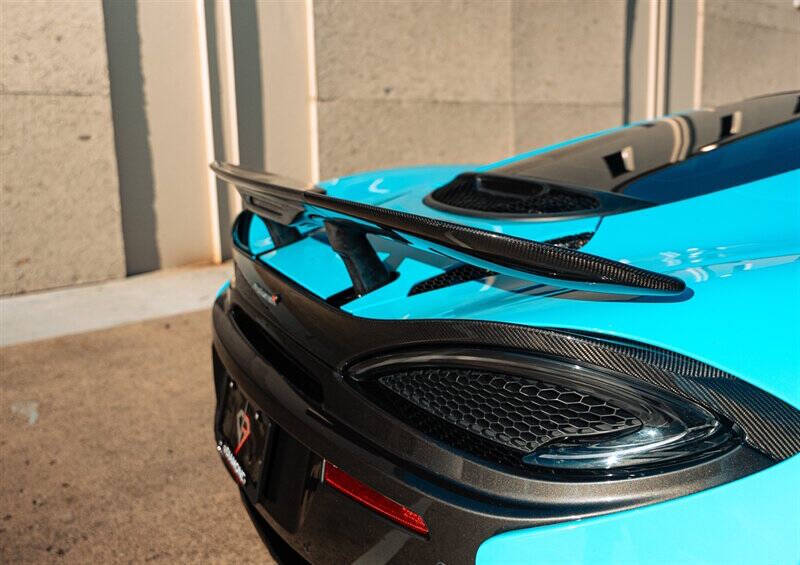 2017 McLaren 570GT