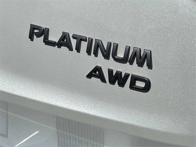 2025 Nissan Rogue Platinum