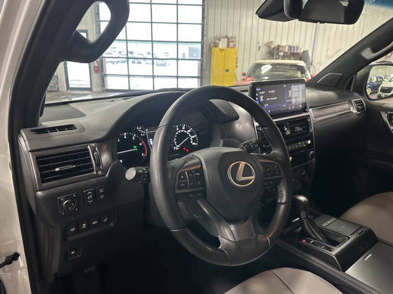 2023 Lexus GX 460