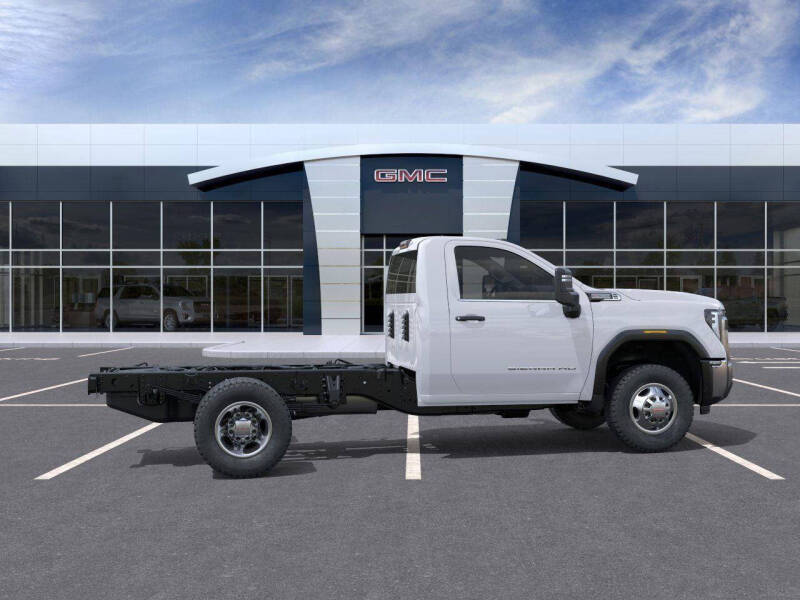 2026 GMC Sierra 3500HD CC
