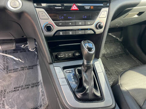 2017 Hyundai Elantra