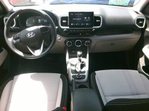 2025 Hyundai Venue SEL