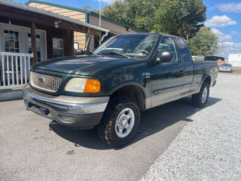 2004 Ford F-150 Heritage for sale at R & J Auto Sales in Ardmore AL