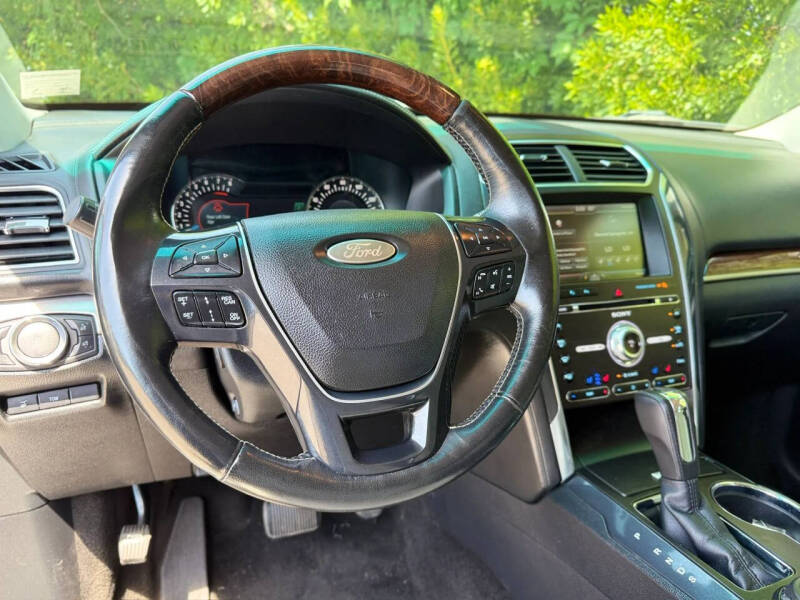 2016 Ford Explorer Platinum