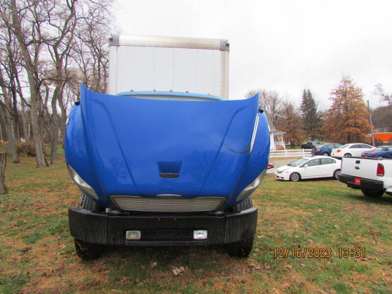 2012 Freightliner M2 106