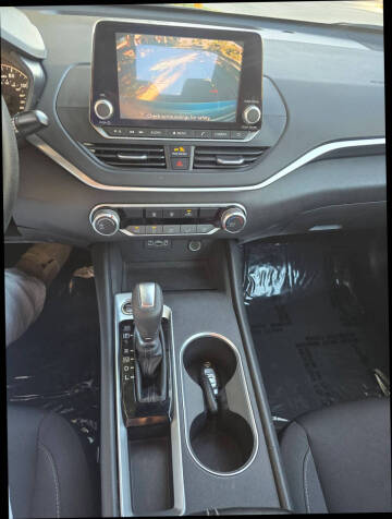 2022 Nissan Altima 2.5 SV