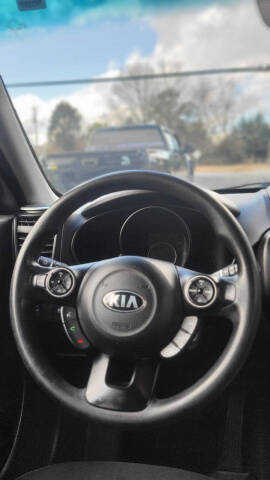 2016 Kia Soul +