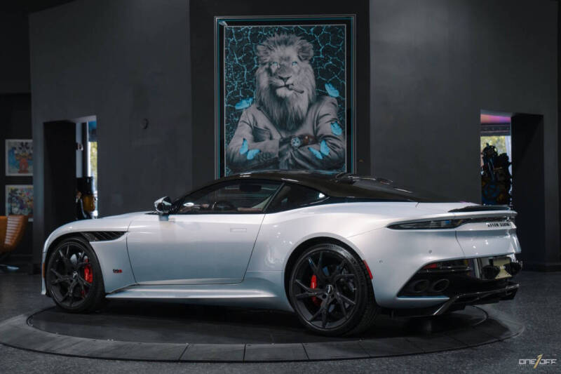 2019 Aston Martin DBS Superleggera
