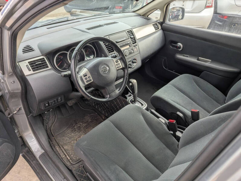 2012 Nissan Versa 1.8 S