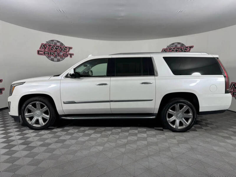 2019 Cadillac Escalade ESV Luxury