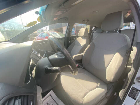 2012 Hyundai Accent GS