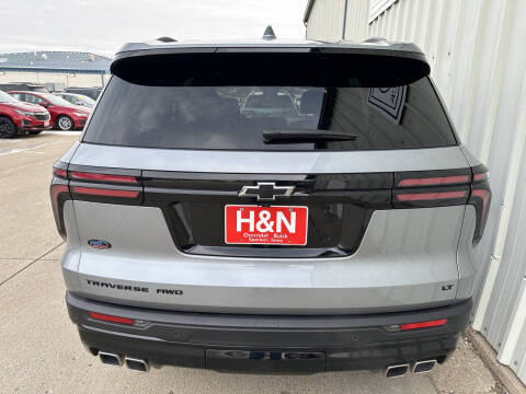 2024 Chevrolet Traverse LT