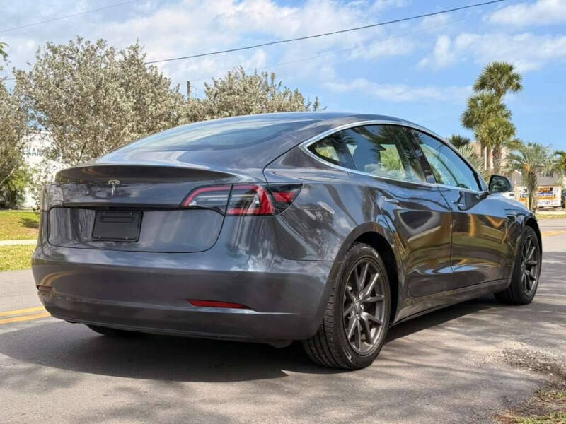 2019 Tesla Model 3 Standard Range
