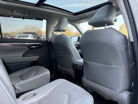 2021 Toyota Highlander Platinum