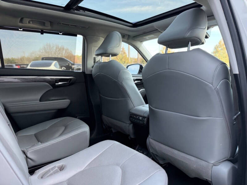 2021 Toyota Highlander Platinum