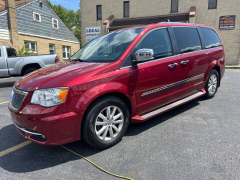 2015 Chrysler Town and Country for sale at RP MOTORS in Austintown OH