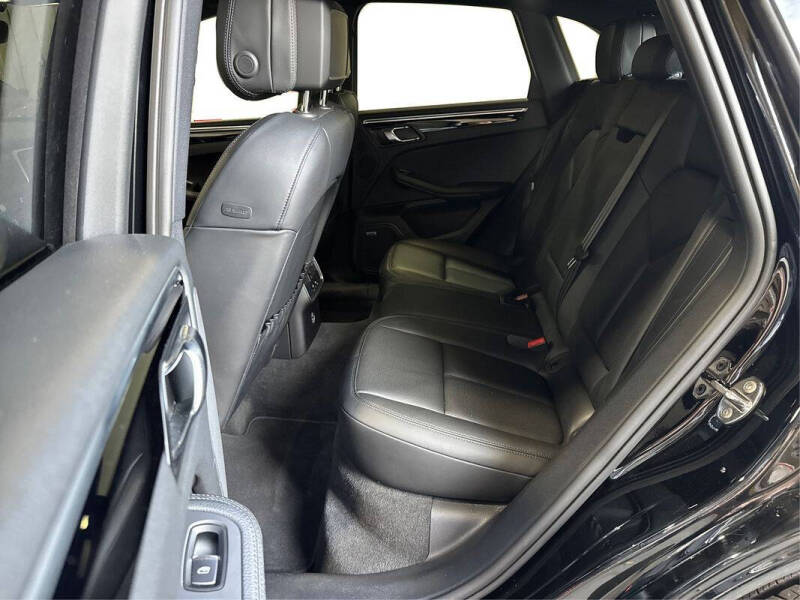 2023 Porsche Macan S