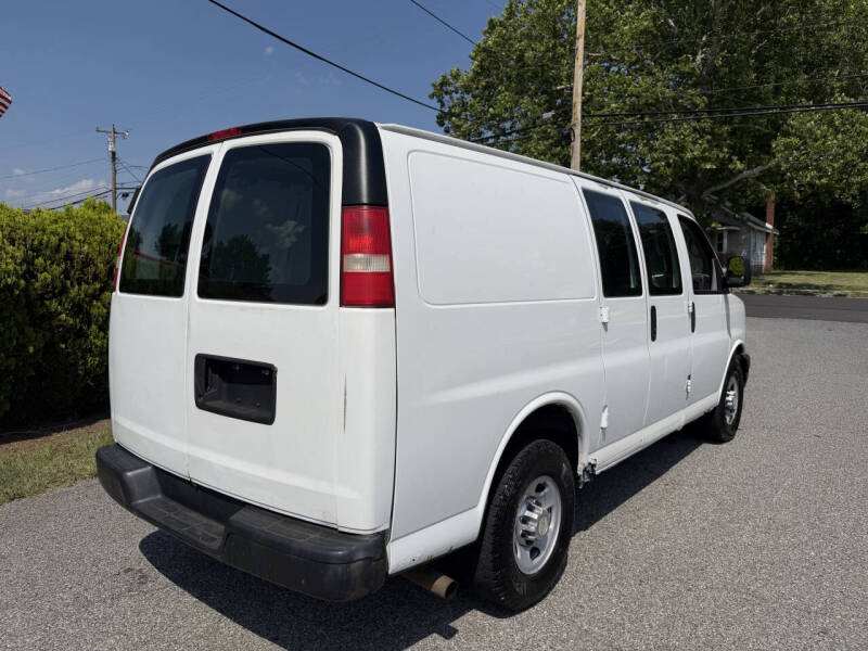 2011 Chevrolet Express 2500