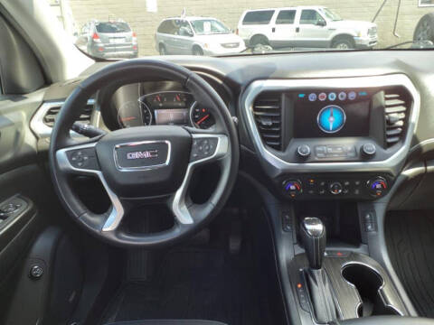 2017 GMC Acadia SLT-1