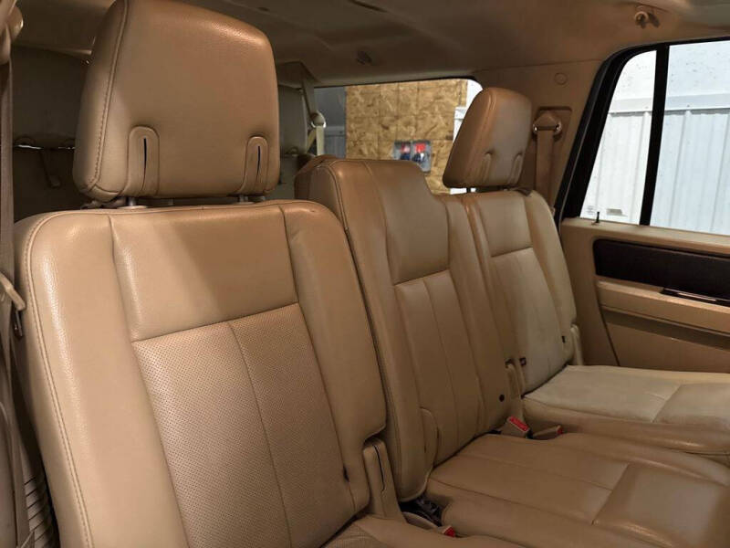 2017 Ford Expedition EL XLT