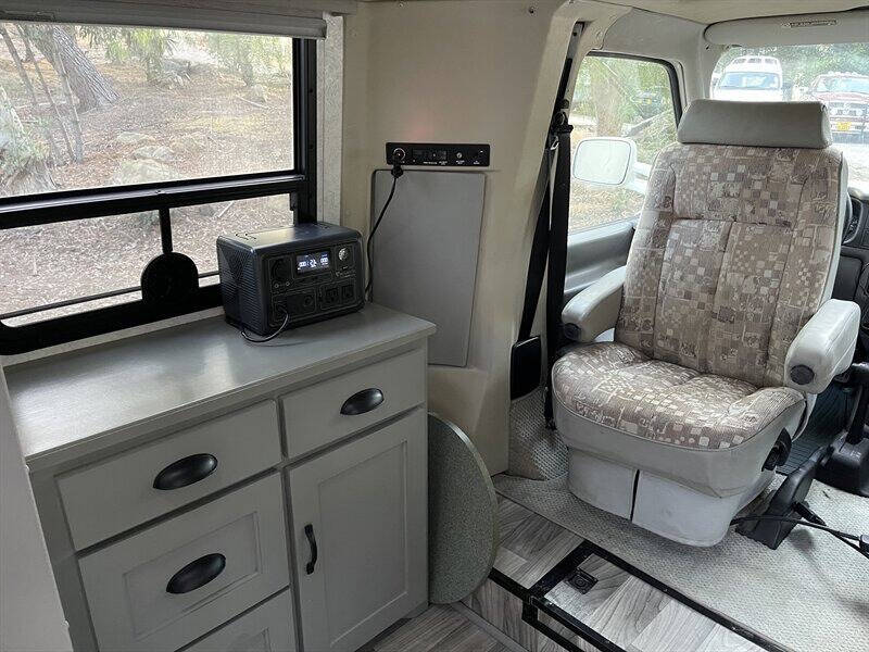 2002 Winnebago Rialta