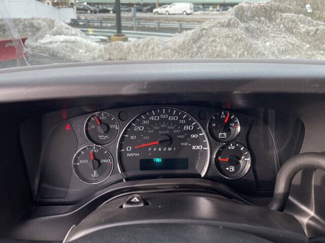 2025 Chevrolet Express 3500