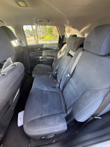 2020 Kia Sorento LX V6